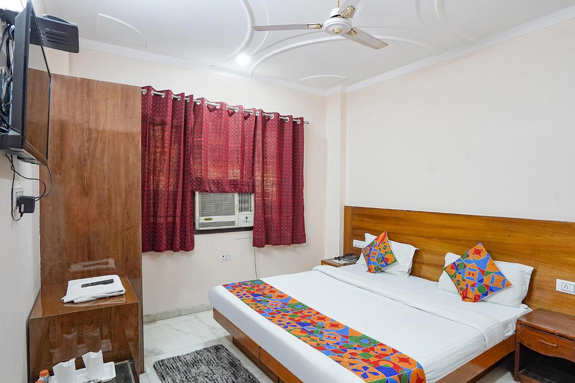 Fabhotel De Gold New Delhi Exterior photo
